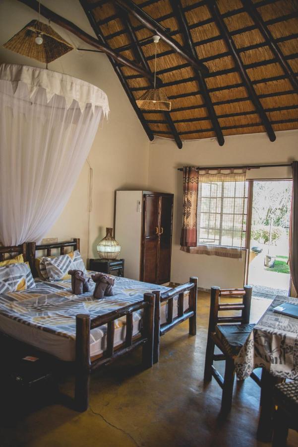 Thokozani Lodge ホワイトリバー エクステリア 写真